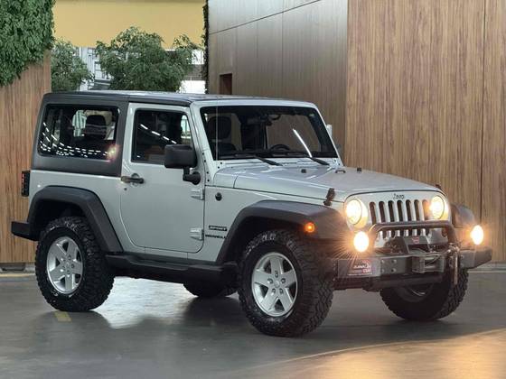 JEEP WRANGLER 3.6 SPORT 4X4 V6 24V GASOLINA 2P AUTOMÁTICO